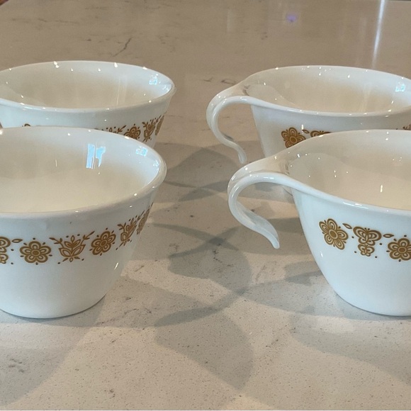 Vintage Corelle Set of 4 Golden Butterfly Hook Handle Coffee/Tea//Mugs - Picture 7 of 8
